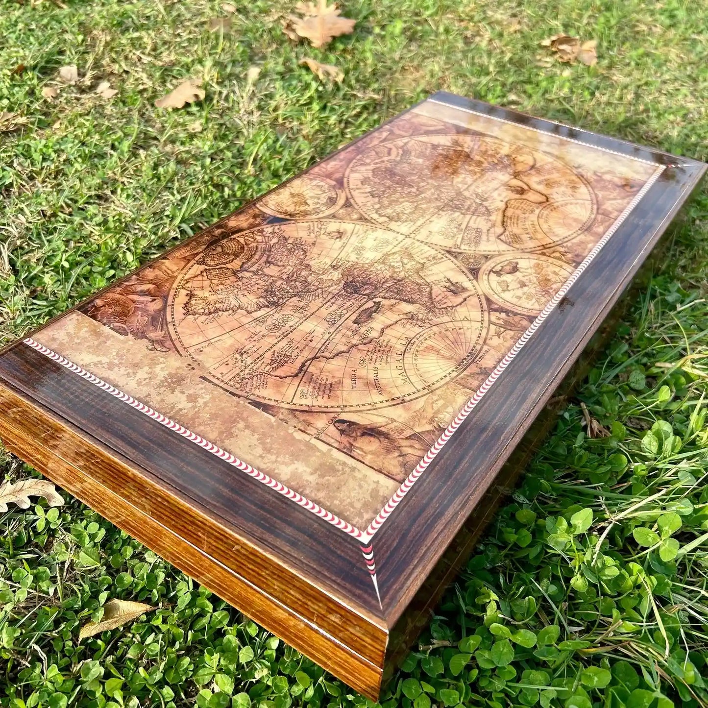 Lüks Büyük Boy Klasik Tavla Seti, Tavla Seti Antik Dünya Haritalı, Hediyelik Tavla Ölçü: 49x24x6 cm